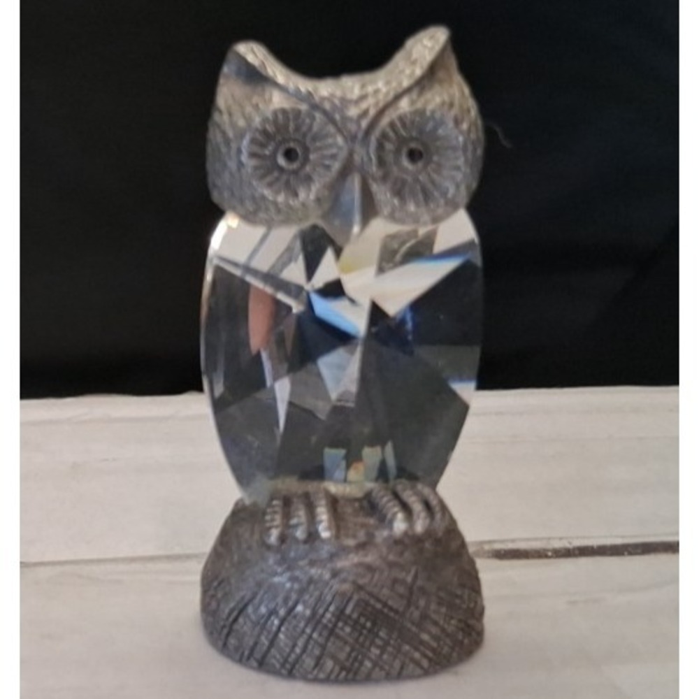 1983 Pewter Owl head and feet, and the body is faceted lead crystal